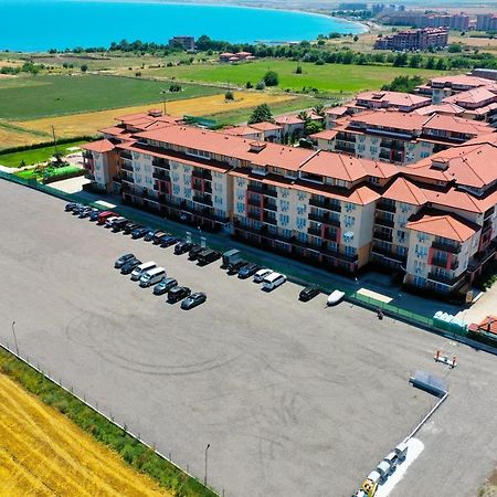 Apartcomplex Chateau Aheloy Exterior foto