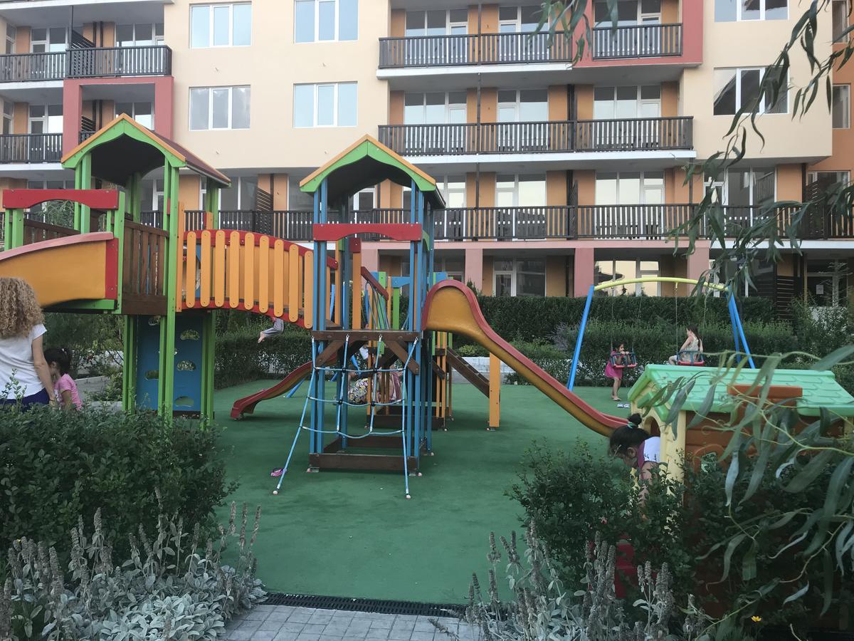 Apartcomplex Chateau Aheloy Exterior foto